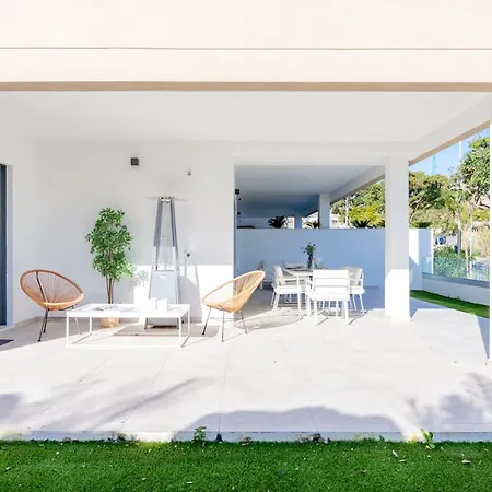 Apartment Luxury On The Park - Estepona
