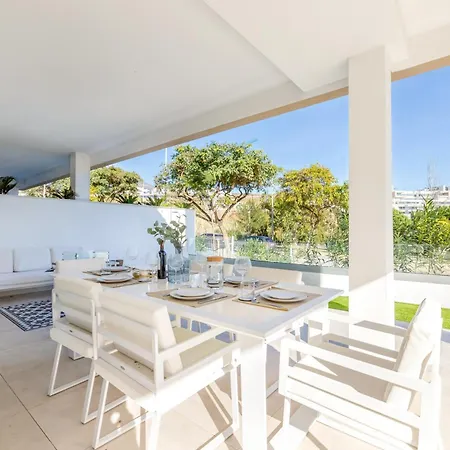 Apartment Luxury On The Park -
