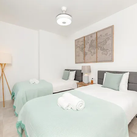 Luxury On The Park - Apartment